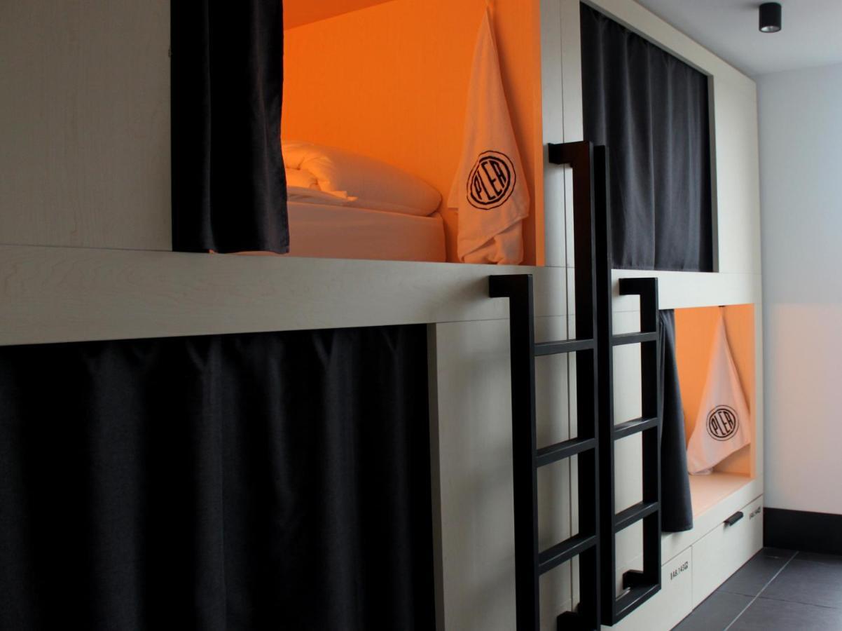 Plea Beach House Loredo Room photo
